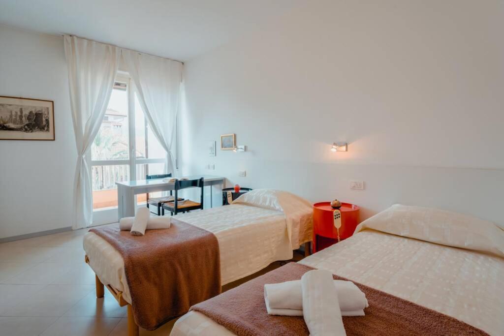 Grand Central Ventimiglia - WiFi&Parking Esterno foto